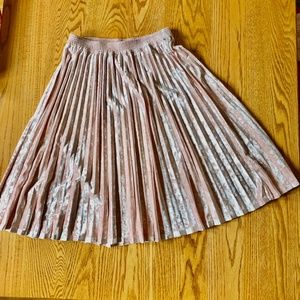 "A New Day"  midi skirt, pleated, velour-like, M, like new